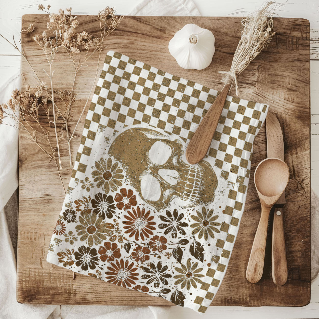 spooky checkerboard towel for halloween coffee station
skull and ghost decorative towel for autumn bar cart
retro skull design towel for fall housewarming gift