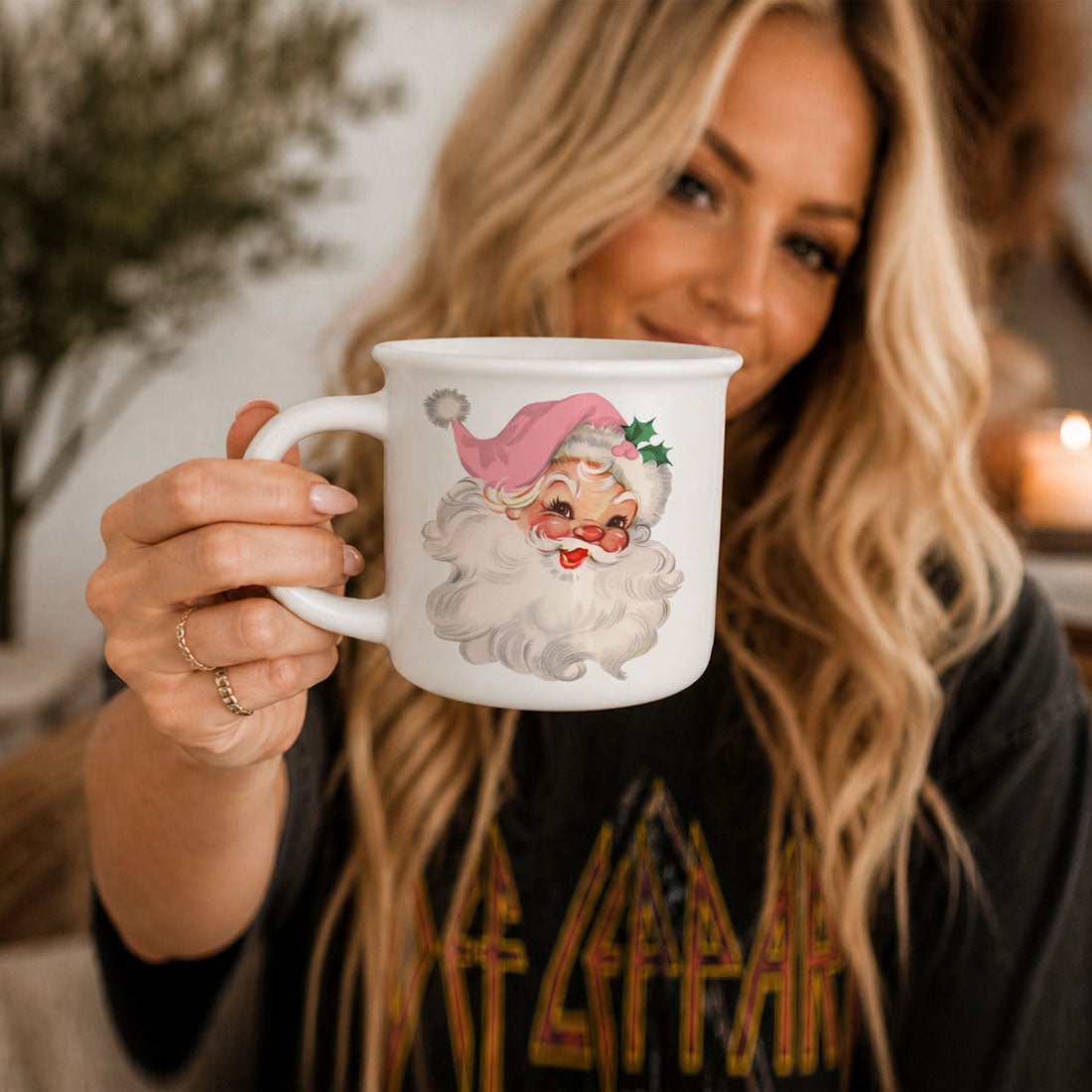 Pink Santa mug for Christmas morning coffee
Retro Santa face mug for Christmas season
Vintage Santa Christmas coffee cup
Festive pink Santa mug for hot drinks
Christmas mug with Santa face and holly
Pink Santa hat mug with vintage Christmas design
Holiday mug with pink Santa and holly detail
Vintage Santa mug with festive holly accent
Christmas mug with retro Santa and pink hat
Cute Santa mug with pink holiday style
Vintage inspired Christmas coffee mug with Santa