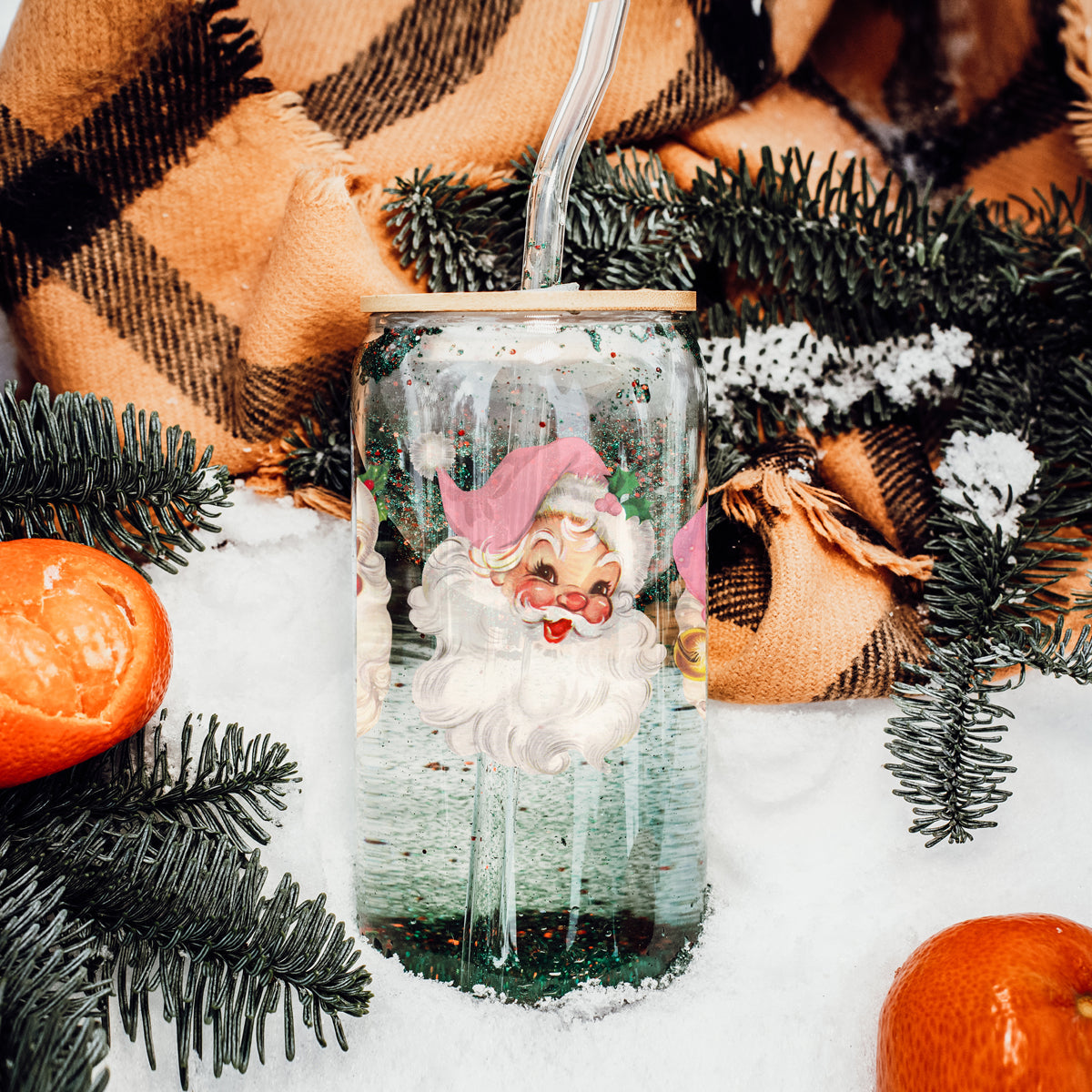 Bulk Trendy Christmas gifts vintage Santa glass tumbler 17oz - Holiday pink hat retro drinkware bamboo lid
Sparkly Christmas coffee tumbler – festive vintage Santa faces design