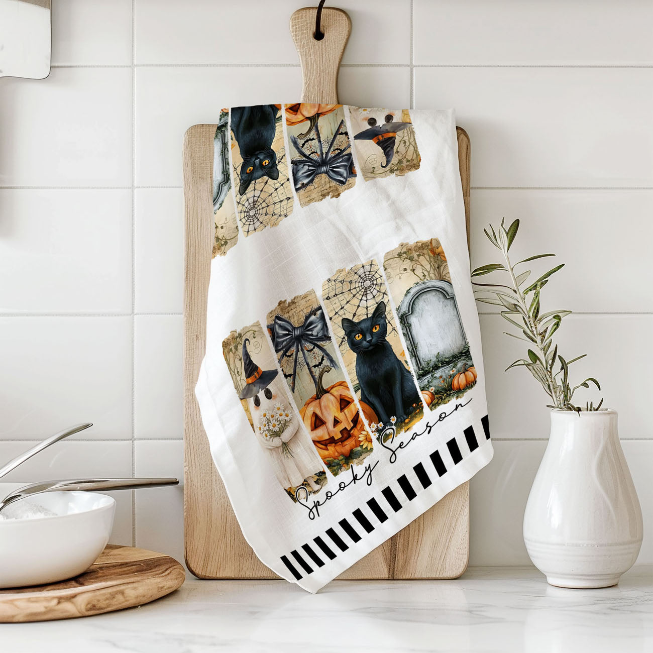 modern farmhouse halloween towel black white and orange design
ghost and black cat halloween hand towel for guest bathroom
spooky season kitchen towel with modern halloween art
ghost pumpkin black cat towel for fall home décor