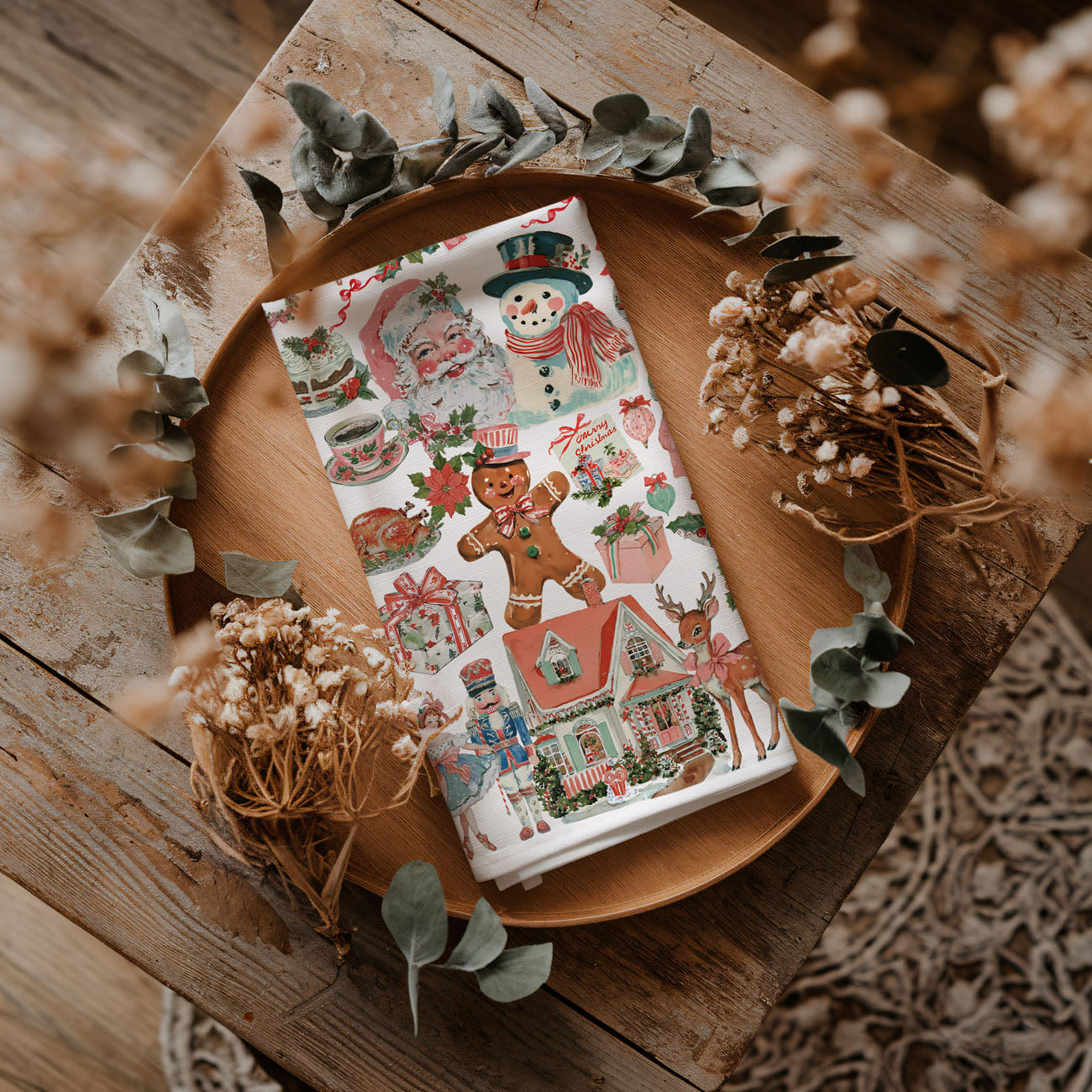 Old styled Christmas decoration with hints of pink and green. 
Classy Vintage Christmas Gift Ideas
Classical Christmas home Decor Unique
Pretty Grandma Chic HOliday Kitchen Accents.