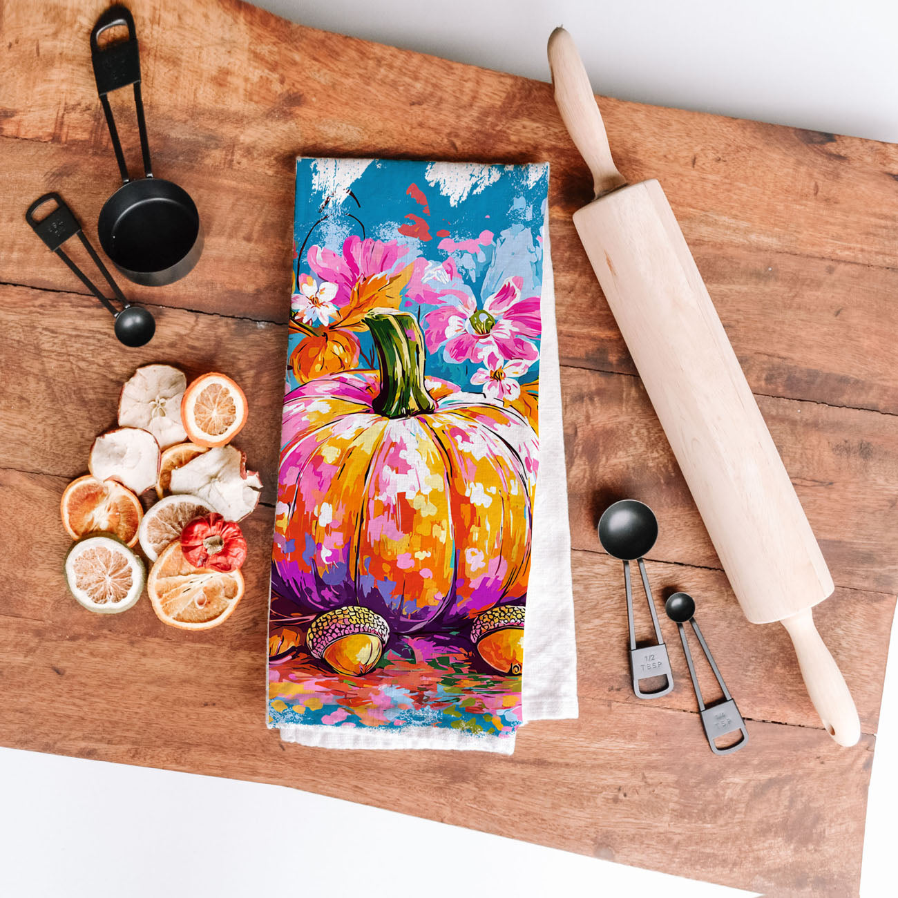 teal and pink pumpkin towel for unique autumn décor
statement pumpkin kitchen towel for modern fall home
colorful fall harvest towel with pumpkin and acorns
watercolor style pumpkin cotton towel for thanksgiving hostess gift
festive multicolor pumpkin towel for holiday entertaining décor