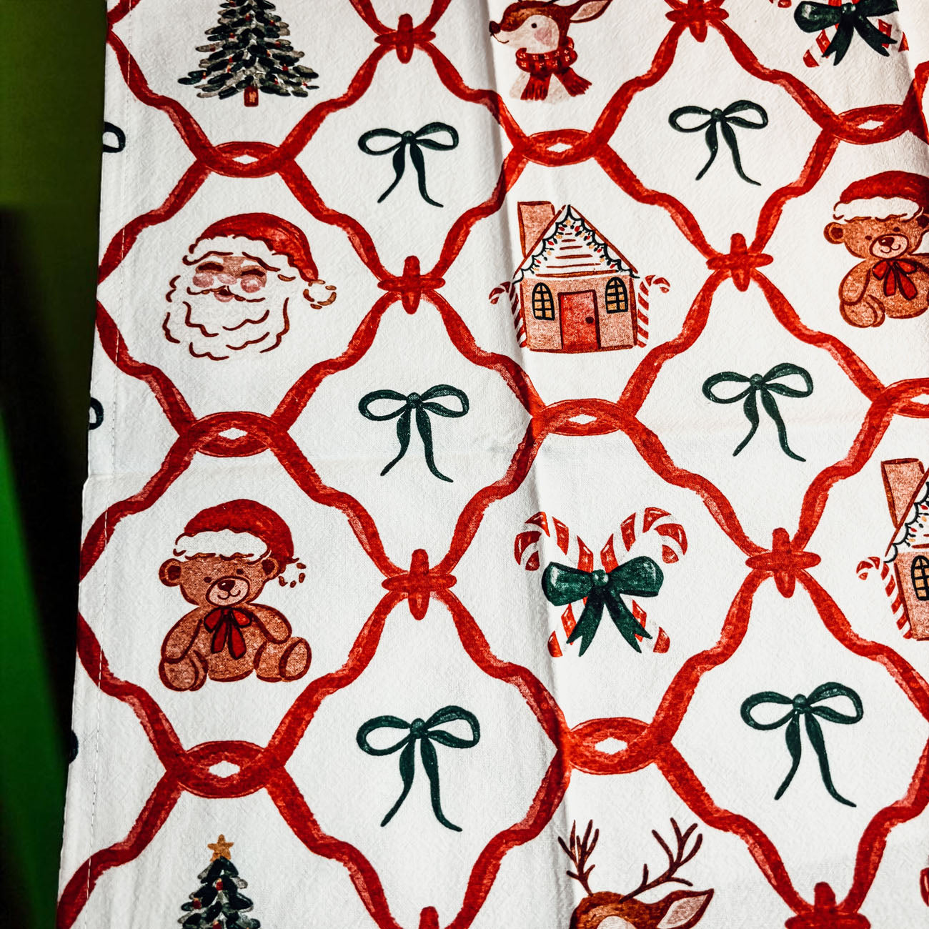 Heritage Christmas kitchen towel
Gingerbread house kitchen towel
Reindeer Christmas kitchen towel
Teddy bear Christmas kitchen decor