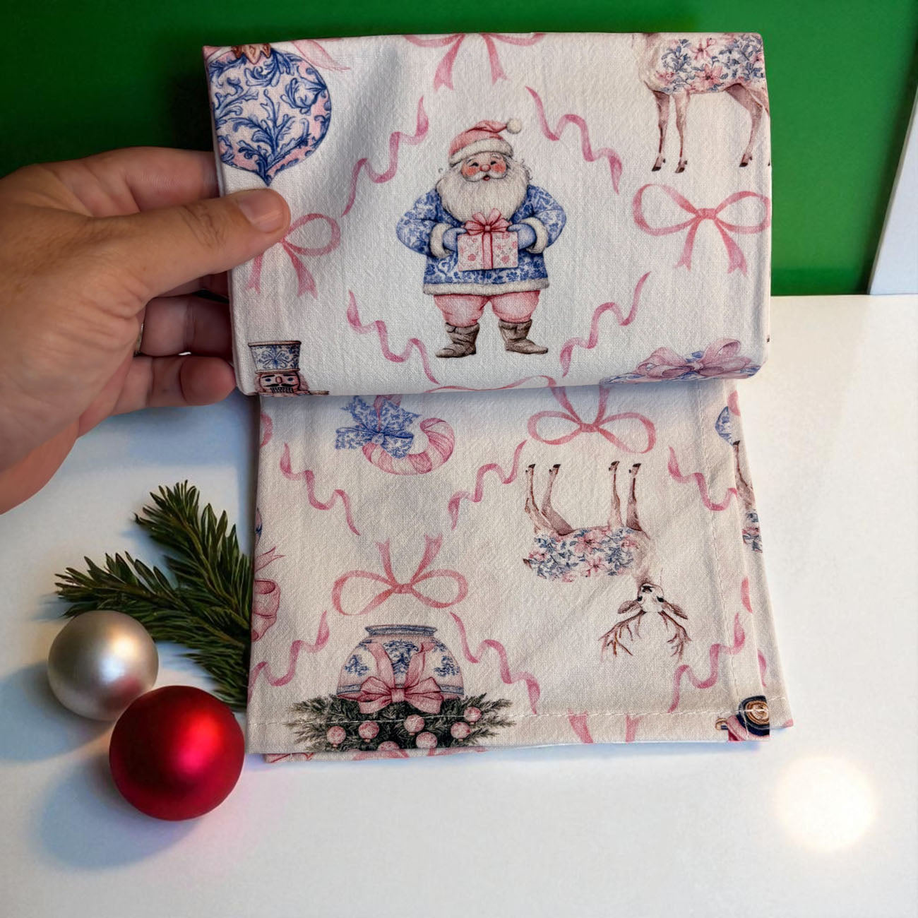 Seasonal kitchen towels Christmas Santa pattern
Boutique Christmas dish towels
Bulk Designer holiday kitchen towels