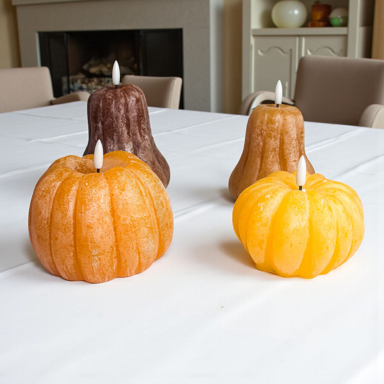 Fake Thanksgiving Table candles modern
Candles for Thanksgiving Dinner Table decorations pretend
Flameless Candles for Autumn and Halloween